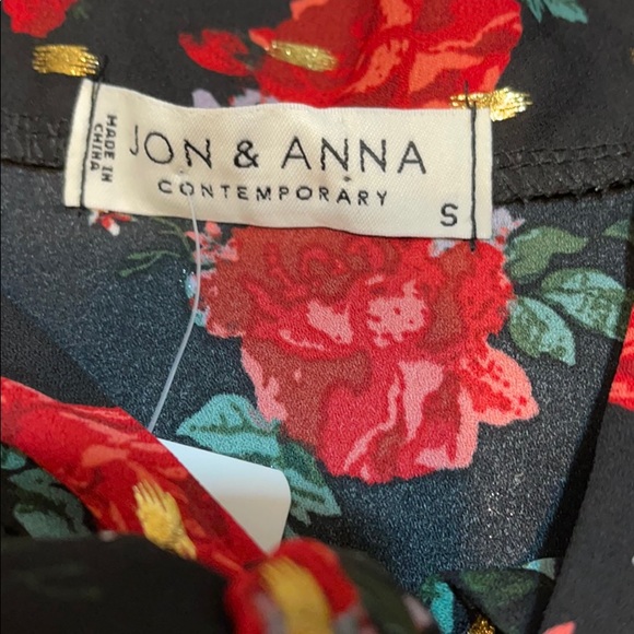 Jon & Anna Black Multi Color Floral 3/4 Sleeve Top - Picture 8 of 10